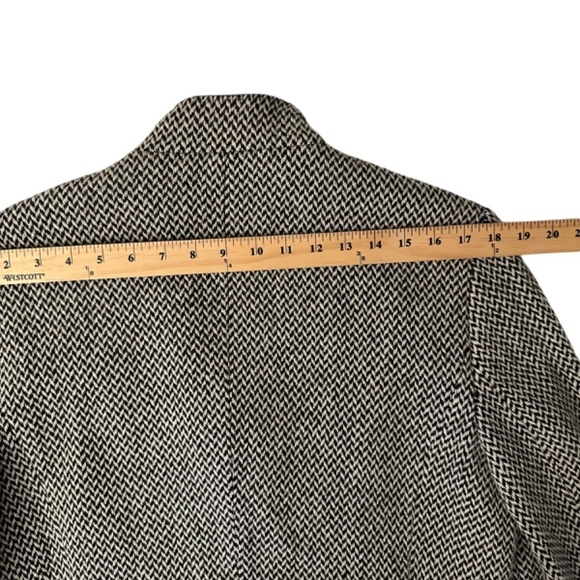 Talbots Coat/Blazer Wool Herringbone Womens 12 Pockets Leather Collar Academia - Picture 12 of 16